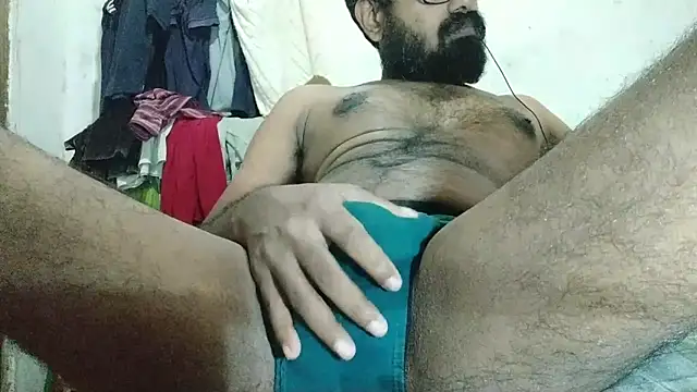 Snapshot of SLFUCKBOY69 chatting on 10/18/25, 05:35 SLFUCKBOY69 online show from 10/18/25, 05:35