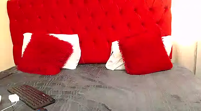 Snapshot of BeautyAuroa chatting on 01/31/25, 05:40 BeautyAuroa online show from 01/31/25, 05:40