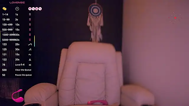 Snapshot of kimmy_chi_ chatting on 01/12/26, 06:46 kimmy chi online show from 01/12/26, 06:46