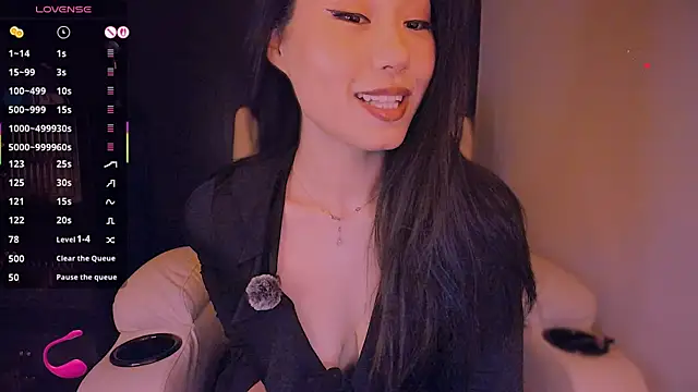 Snapshot of kimmy_chi_ chatting on 05/28/26, 05:32 kimmy chi online show from 05/28/26, 05:32