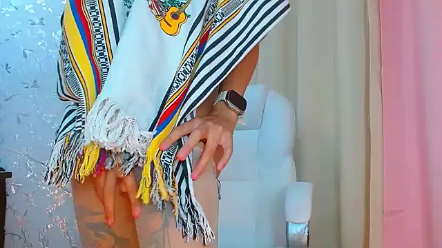 Snapshot of talianaprada chatting on 01/05/25, 01:56 talianaprada online show from 01/05/25, 01:56