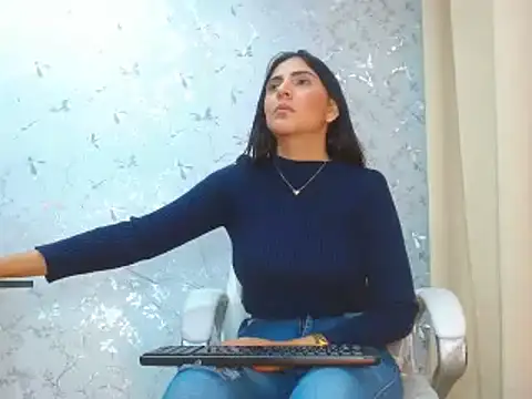 Snapshot of talianaprada chatting on 01/10/25, 10:50 talianaprada online show from 01/10/25, 10:50