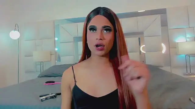 Hellen moons   online show from 01/16/25, 12:34