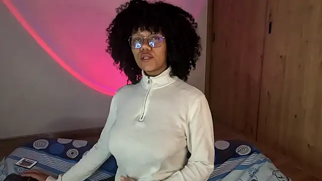 Ale xandra online show from 06/17/26, 01:30