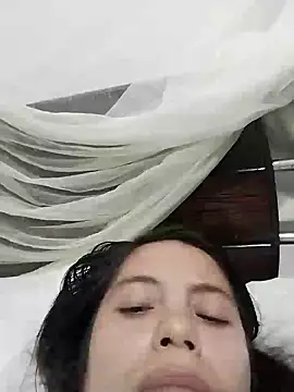 Snapshot of lisseth chatting on 12/14/24, 01:39 lisseth online show from 12/14/24, 01:39