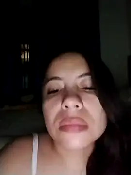 Snapshot of lisseth chatting on 11/03/25, 02:57 lisseth online show from 11/03/25, 02:57