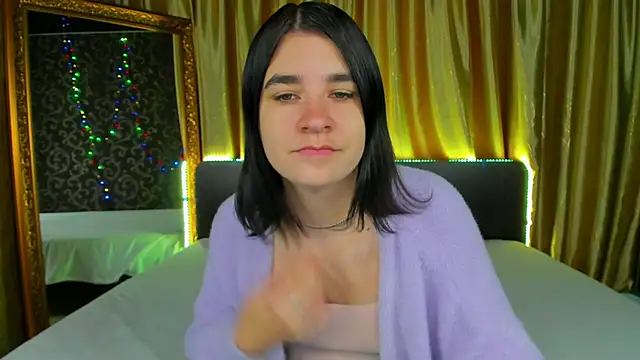  Polly Love  online show from 10/15/25, 06:13