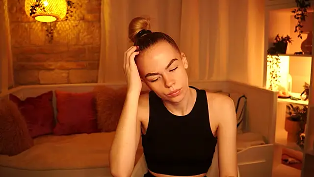 sn0w barbie online show from 12/10/24, 12:16