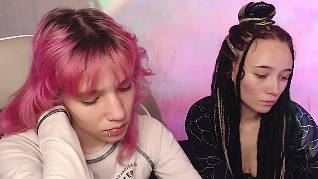 Robin yourss online show from 11/17/25, 10:21