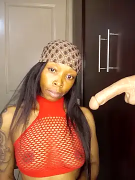 Snapshot of DickDiva1 chatting on 10/25/25, 03:14 DickDiva1 online show from 10/25/25, 03:14