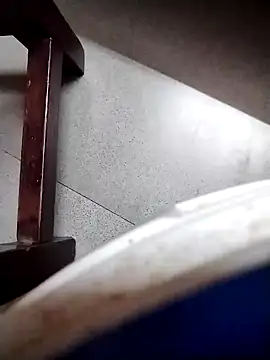 naughtykarthiktamilboy975 online show from 12/24/24, 09:22