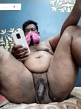 Snapshot of naughtykarthiktamilboy975 chatting on 10/01/25, 05:41 naughtykarthiktamilboy975 online show from 10/01/25, 05:41