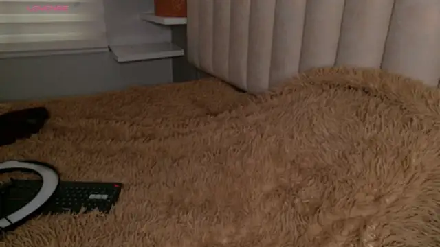 Megan mooree  online show from 05/06/26, 12:43
