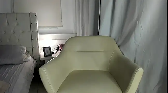 Gabycutee online show from 02/12/25, 02:03