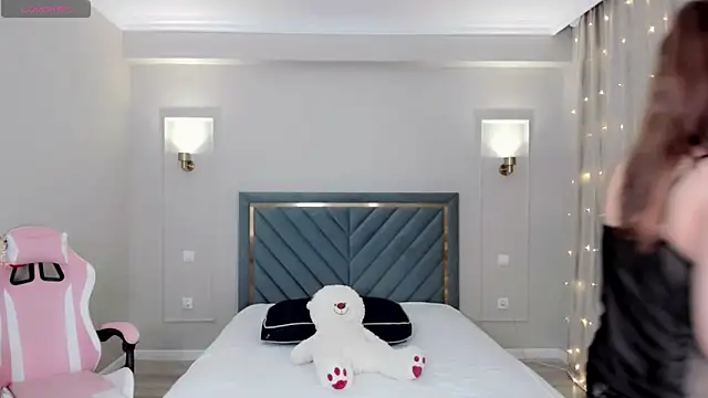 Snapshot of oxxx_me chatting on 12/27/24, 12:50 oxxx me online show from 12/27/24, 12:50