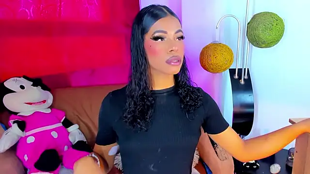 Snapshot of bloom444 chatting on 09/21/25, 09:27 bloom444 online show from 09/21/25, 09:27