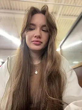 Holly Molii online show from 12/07/24, 05:15