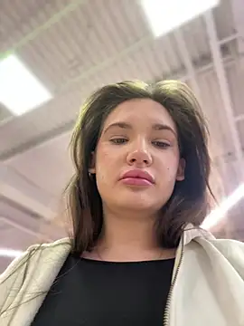 Holly Molii online show from 12/08/24, 05:07