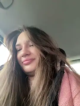 Holly Molii online show from 12/13/24, 05:05