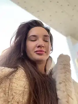 Holly Molii online show from 01/10/25, 04:54