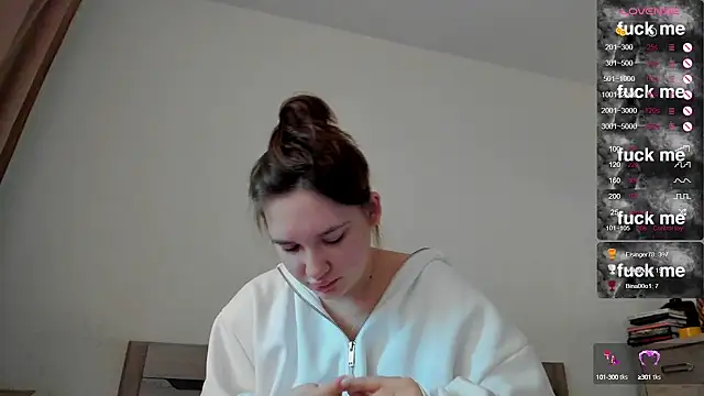 Holly Molii online show from 02/18/25, 08:16