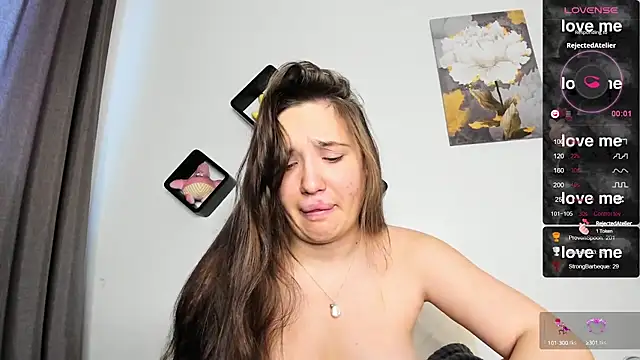 Holly Molii online show from 03/05/25, 09:27