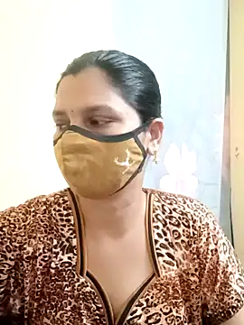 Snapshot of yourtamilcouple chatting on 01/05/25, 01:58 yourtamilcouple online show from 01/05/25, 01:58