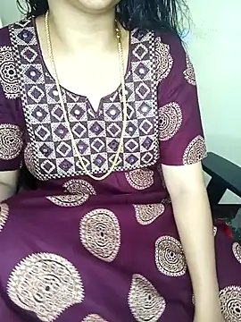 Snapshot of yourtamilcouple chatting on 10/04/25, 02:04 yourtamilcouple online show from 10/04/25, 02:04