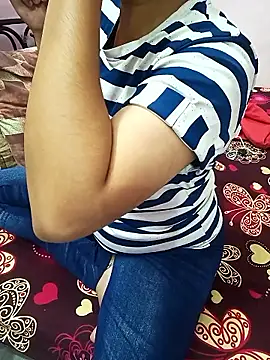 Snapshot of yourtamilcouple chatting on 01/07/26, 09:56 yourtamilcouple online show from 01/07/26, 09:56