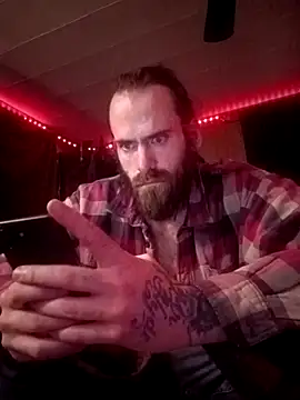 Snapshot of RobStrokes215 chatting on 02/06/26, 05:12 RobStrokes215 online show from 02/06/26, 05:12