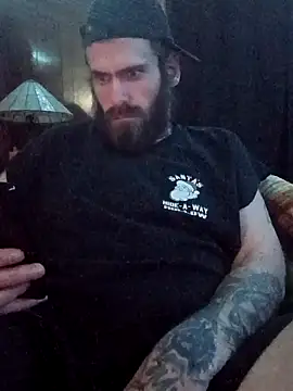 Snapshot of RobStrokes215 chatting on 02/06/26, 06:22 RobStrokes215 online show from 02/06/26, 06:22