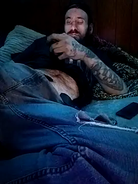 Snapshot of RobStrokes215 chatting on 03/15/26, 03:01 RobStrokes215 online show from 03/15/26, 03:01