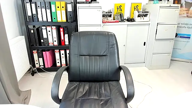 kilenyapatrice online show from 09/20/25, 11:33