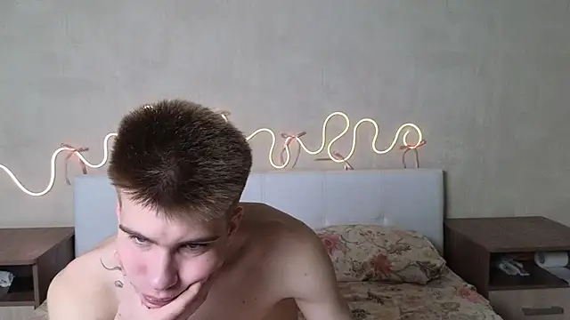 Snapshot of Oscar__xxl chatting on 01/12/26, 08:52 Oscar xxl online show from 01/12/26, 08:52