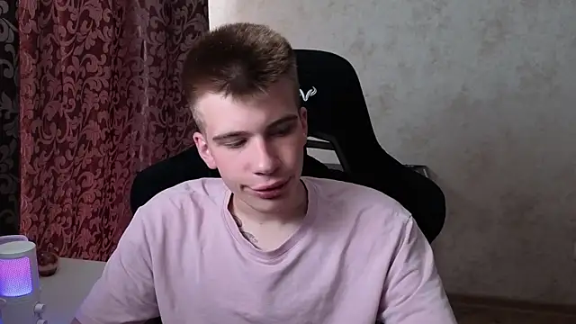 Snapshot of Oscar__xxl chatting on 05/11/26, 08:09 Oscar xxl online show from 05/11/26, 08:09