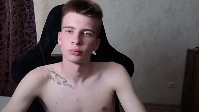 Snapshot of Oscar__xxl chatting on 05/11/26, 02:45 Oscar xxl online show from 05/11/26, 02:45