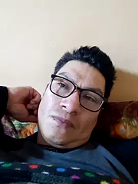 Snapshot of gioarcangel chatting on 01/06/25, 03:42 gioarcangel online show from 01/06/25, 03:42