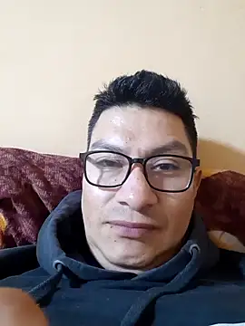 Snapshot of gioarcangel chatting on 02/07/25, 03:45 gioarcangel online show from 02/07/25, 03:45