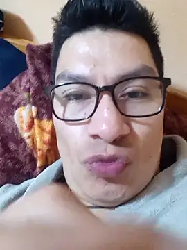 Snapshot of gioarcangel chatting on 02/19/25, 03:39 gioarcangel online show from 02/19/25, 03:39