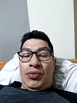 Snapshot of gioarcangel chatting on 03/19/26, 02:48 gioarcangel online show from 03/19/26, 02:48