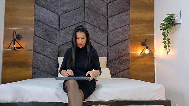 Snapshot of JaylaScott__ chatting on 11/01/25, 11:51 JaylaScott online show from 11/01/25, 11:51