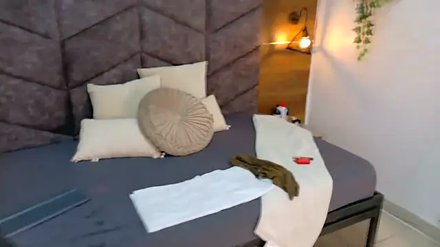 Snapshot of JaylaScott__ chatting on 11/03/25, 11:55 JaylaScott online show from 11/03/25, 11:55