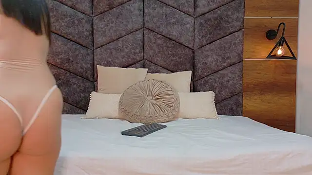 Snapshot of JaylaScott__ chatting on 12/05/25, 11:41 JaylaScott online show from 12/05/25, 11:41