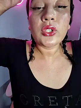 alexxaa96 online show from 01/28/25, 02:21