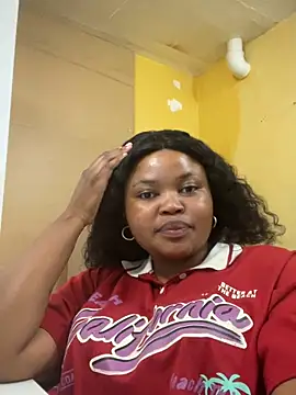 Curveysinaa online show from 02/07/25, 12:50