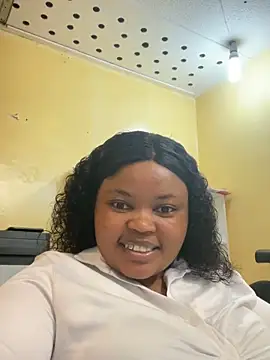 Curveysinaa online show from 02/17/25, 07:26