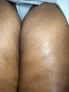 Curveysinaa online show from 02/22/25, 05:13