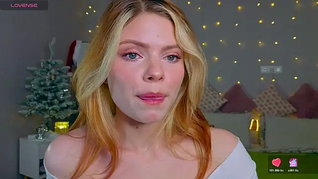 Snapshot of Red__Candy chatting on 01/09/26, 12:08 Red Candy online show from 01/09/26, 12:08