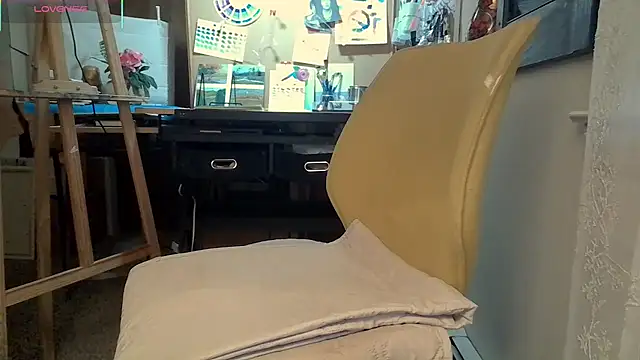naughtyonbicycle online show from 07/06/26, 01:30