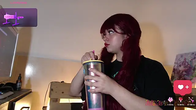 Bitsy Messy online show from 11/19/25, 06:13